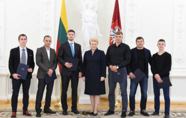 LR Prezidentė  apdovanojo LKF sportininkus